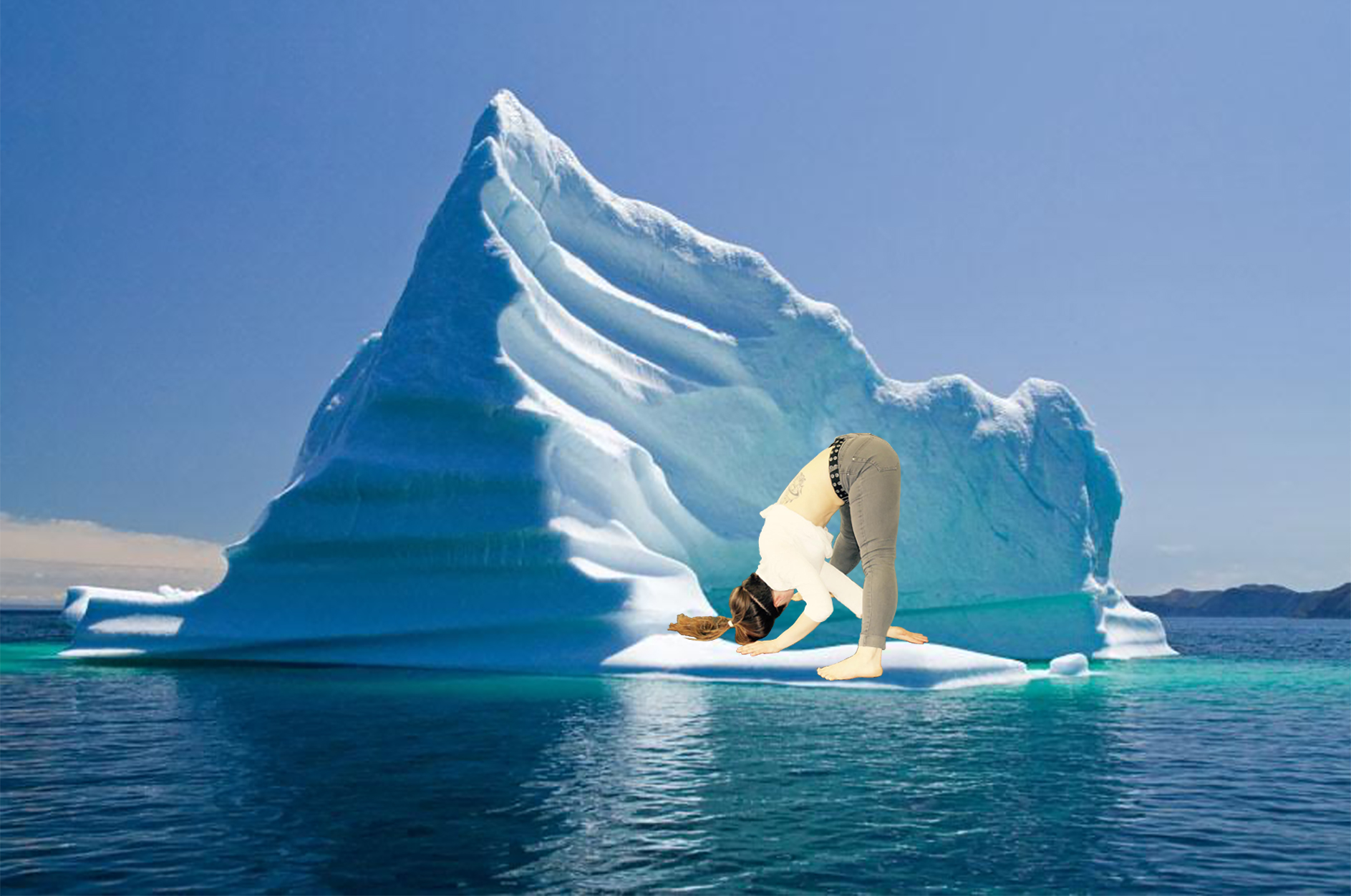 Глыба льда на воде. Пирамидальные айсберги. Айсберг Ледяная плавучая гора. Iceberg-2. Айсберги Антарктиды.