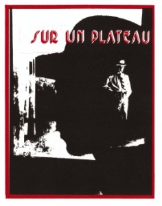 9_sur_un_plateau-aff